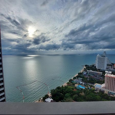 Sea View Apartment In باتايا المظهر الخارجي الصورة