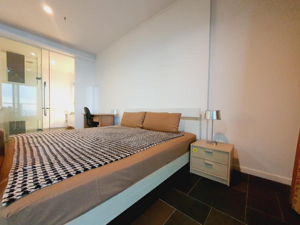 Sea View Apartment In باتايا المظهر الخارجي الصورة