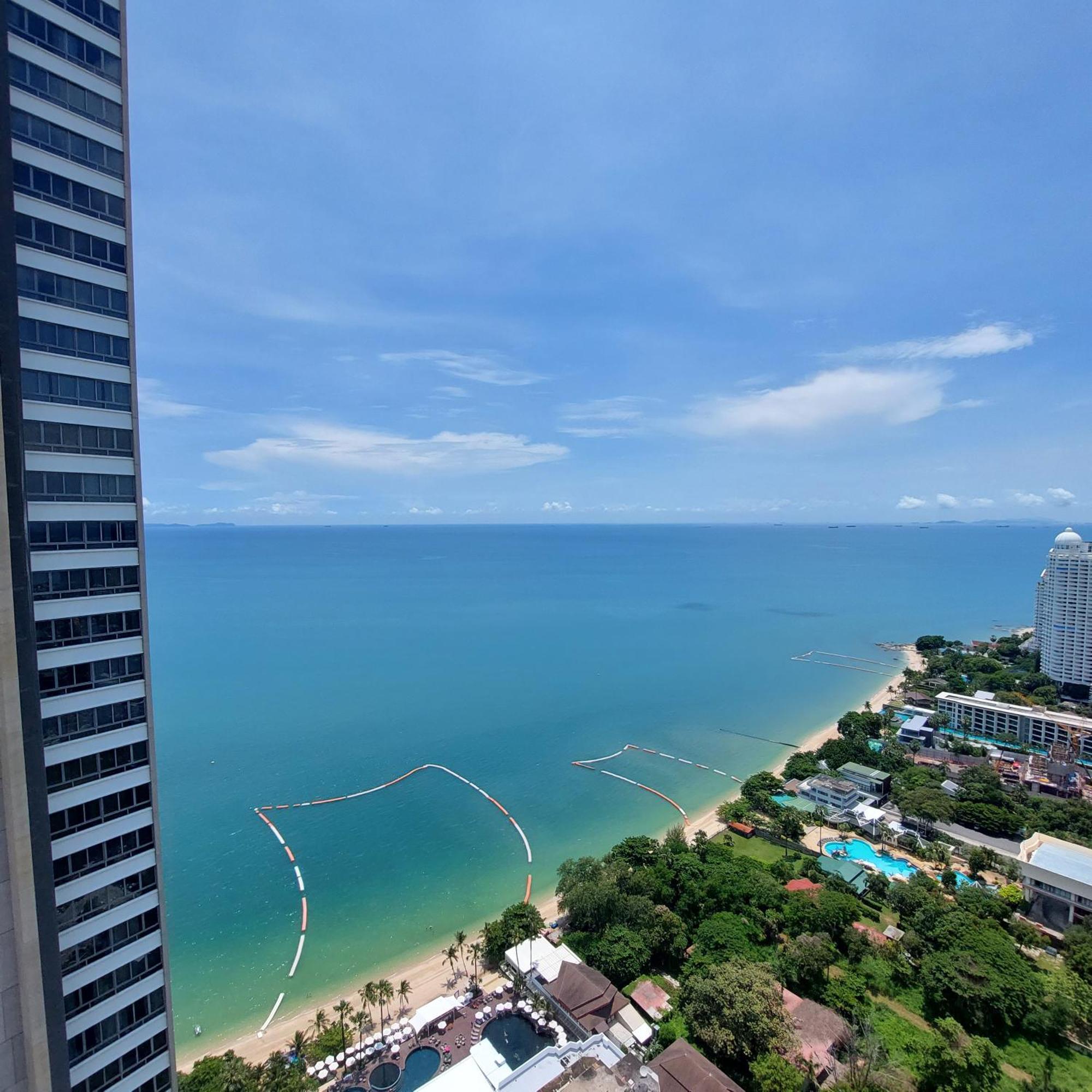 Sea View Apartment In باتايا المظهر الخارجي الصورة