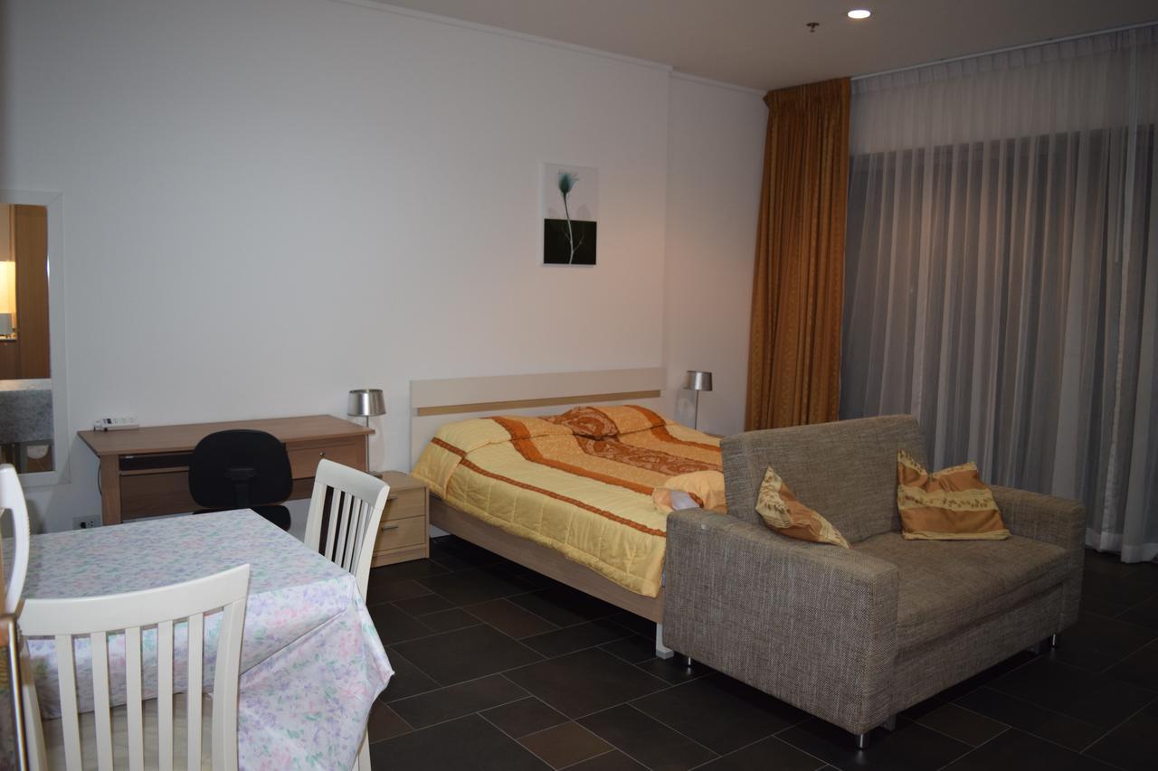 Sea View Apartment In باتايا المظهر الخارجي الصورة